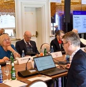 Uczestnicy spotkania Nowe źródła danych w czasach cyfrowej transformacji